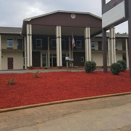 Econo Lodge フォレスト・シティ エクステリア 写真