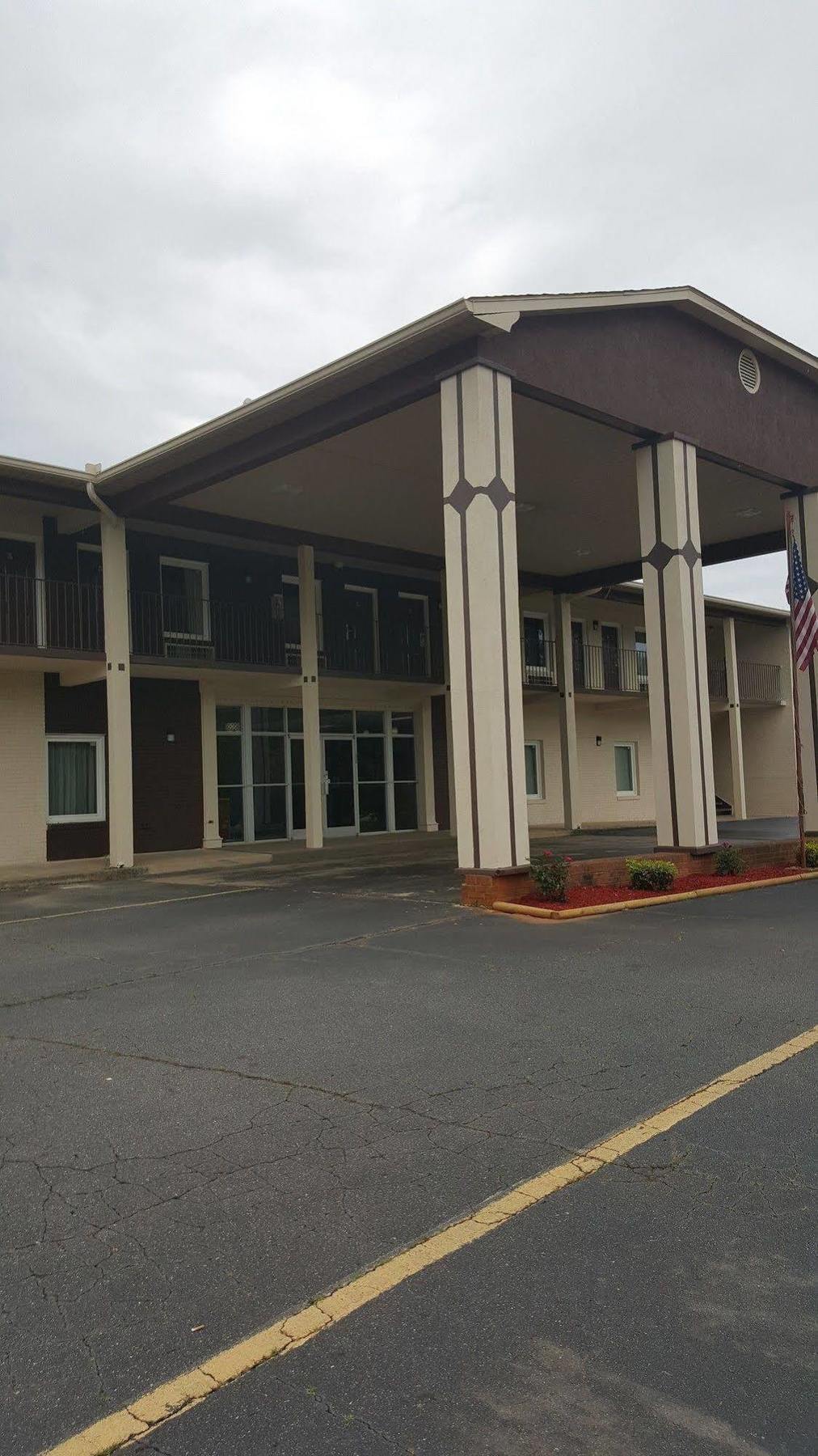 Econo Lodge フォレスト・シティ エクステリア 写真