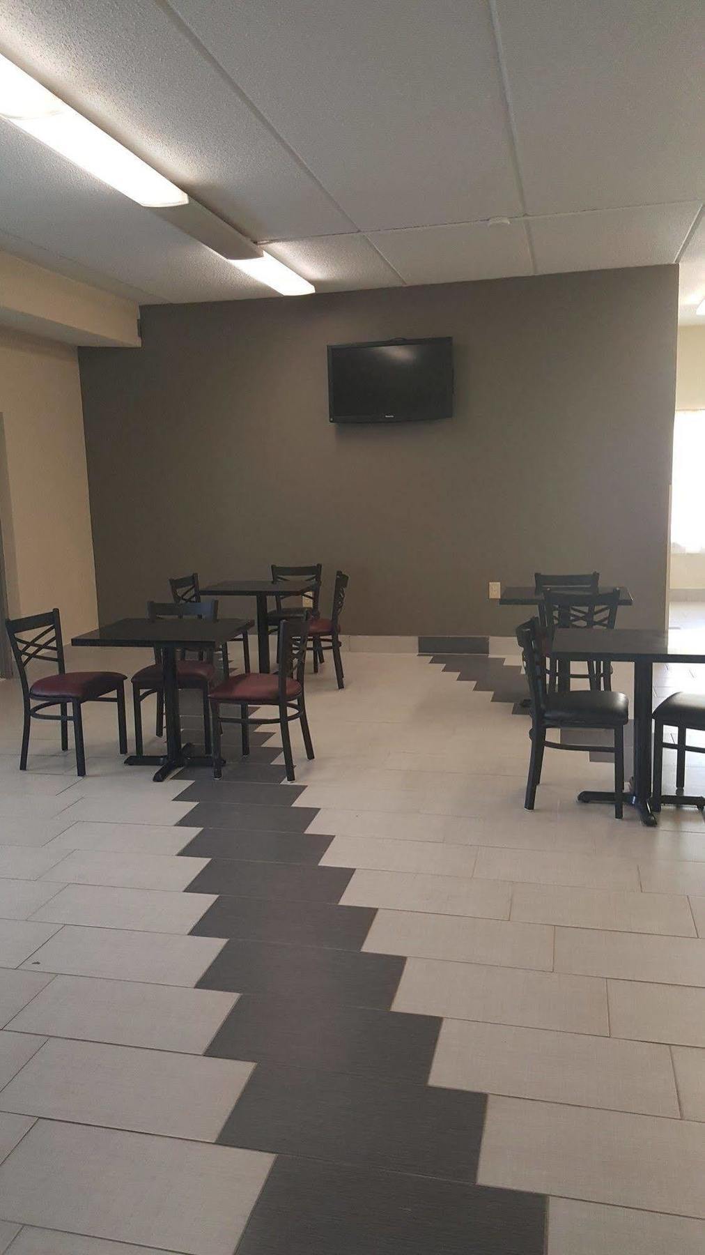 Econo Lodge フォレスト・シティ エクステリア 写真