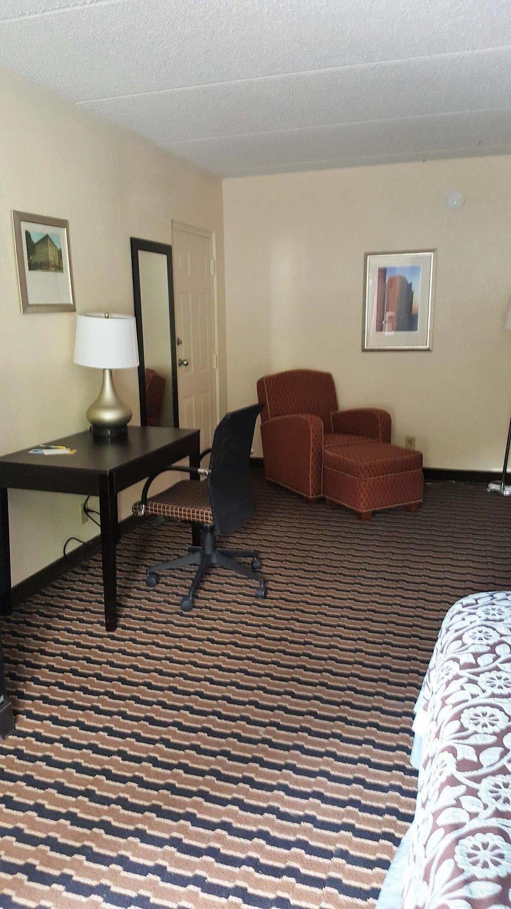 Econo Lodge フォレスト・シティ エクステリア 写真